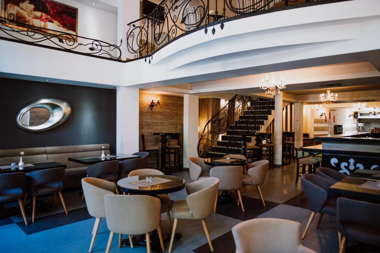 Bela Kuka Hotel Бітола Екстер'єр фото