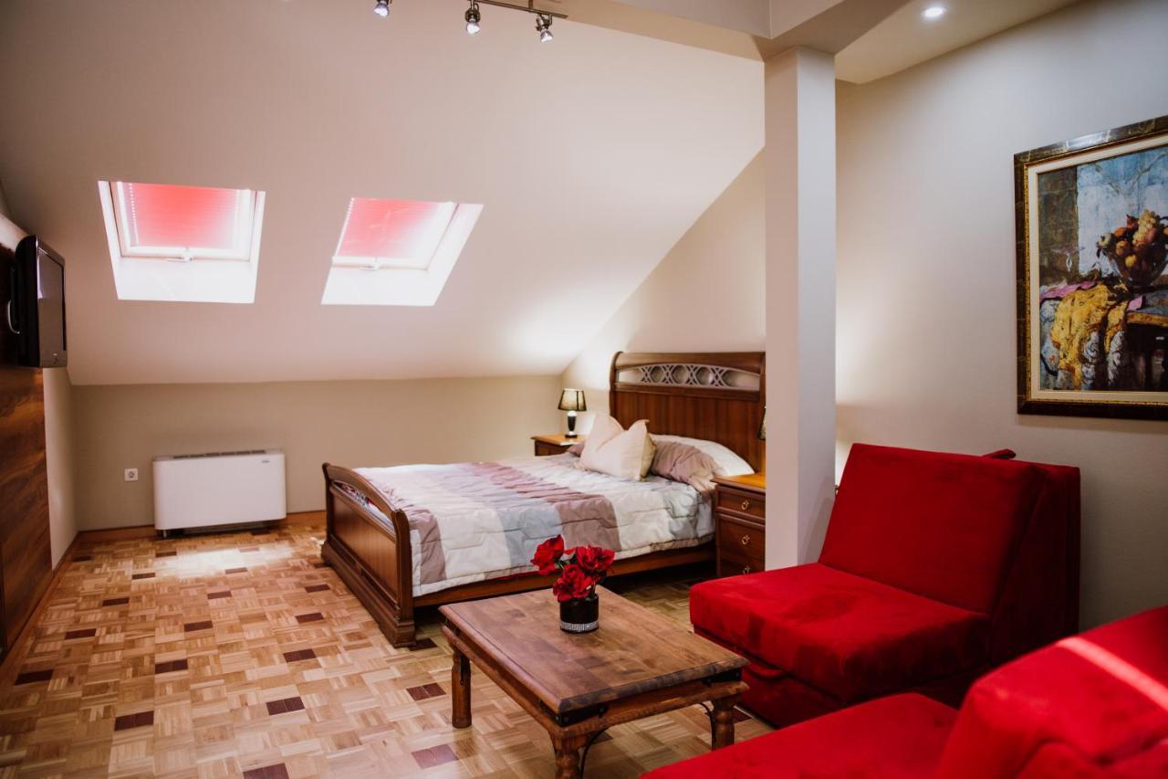 Bela Kuka Hotel Бітола Екстер'єр фото