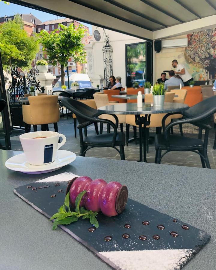 Bela Kuka Hotel Бітола Екстер'єр фото